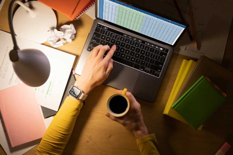 Hábitos de Gestão de Arquivos Digitais que Economizam Horas nas Empresas Hábitos de Gestão de Arquivos Digitais que Economizam Horas nas Empresas