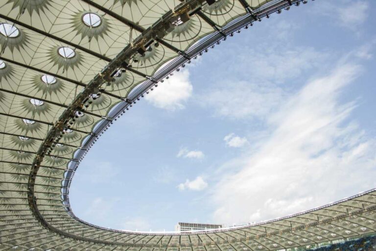 Estádios e bastidores do futebol em São Paulo