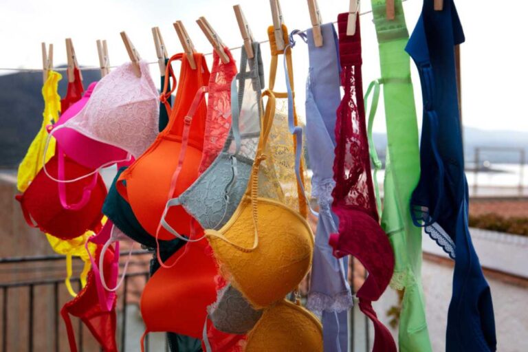 Sutiãs que mais combinam com as cores do verão Sutiãs que mais combinam com as cores do verão
